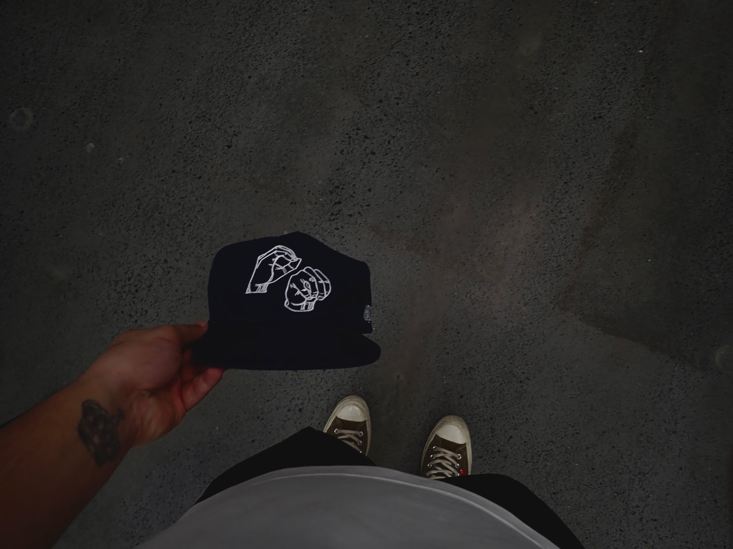 UNSIGNED OM 5 PANEL